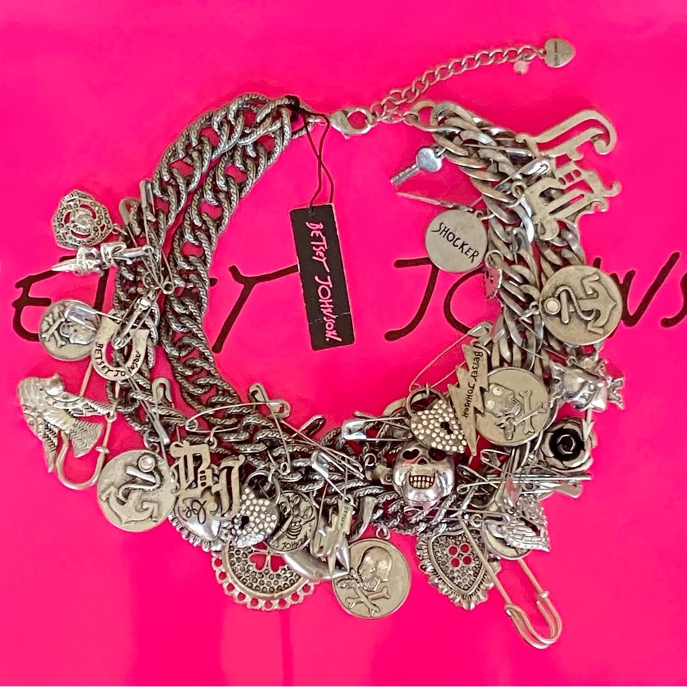 VINTAGE BETSEY JOHNSON Black Label Statement Charms Chain Necklace - Picture 12 of 12